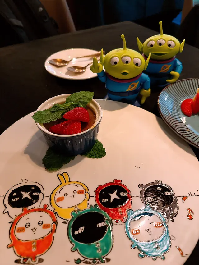 New York cheesecake同埋Crème brulee,兩款都啱哂香港人口味,唔會太甜太滯。