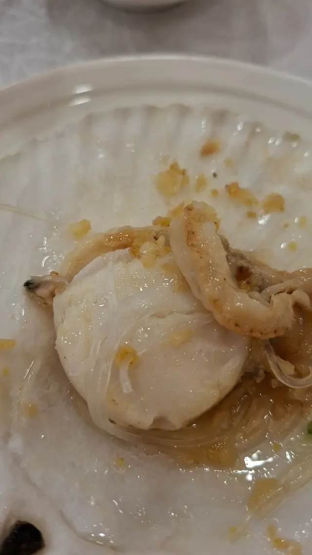 蒜茸粉絲蒸元貝