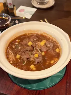 沙 嗲 粉 絲 牛 肉 煲