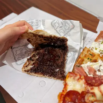 Nᴜᴛᴇʟʟᴀ Pɪᴢᴢᴀ