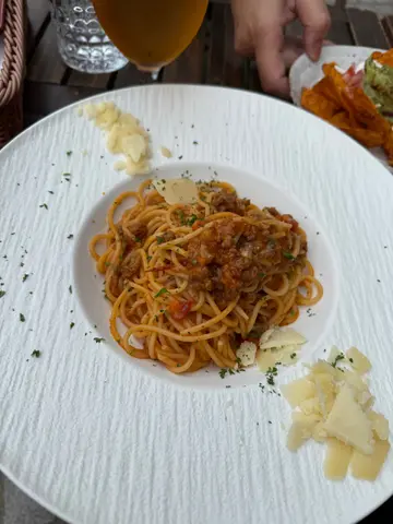 巴馬臣芝士肉醬意粉