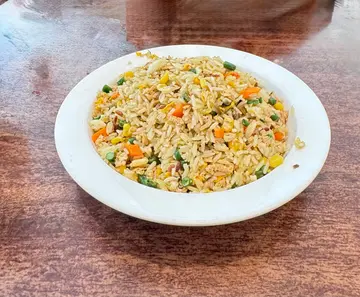 榄菜青豆角肉松炒三色饭