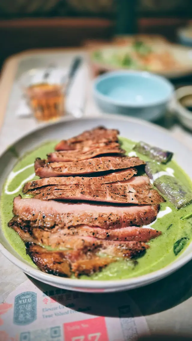 椰香青咖哩配豬頸肉