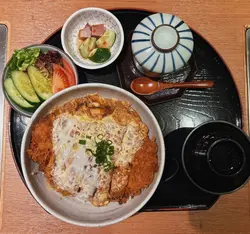 滑蛋吉列鹿兒島豚扒丼