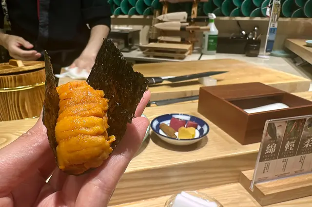 用上瀨戶商店馬糞赤海膽,仲要足足一行!😍🤩
味道甘甜味美,餘韻柔長~真係好正🙌🏻!