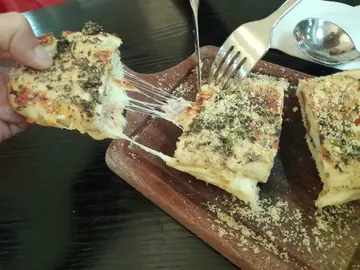 三重芝士中东包