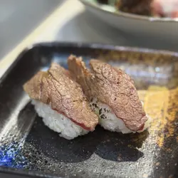 柚子胡椒和牛寿司