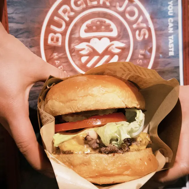 Signature Double Cheese Burger