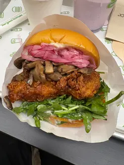 白松露鸡肉汉堡