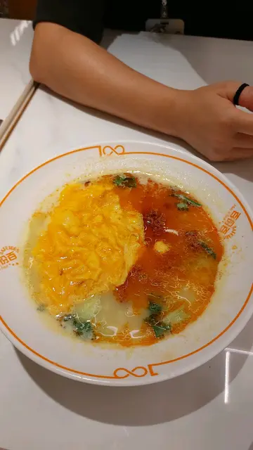 肉丁通粉沟牛油炒蛋