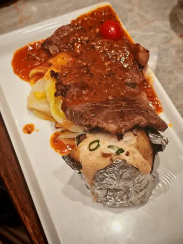 西冷牛扒餐 & 肉碎煎蛋饭