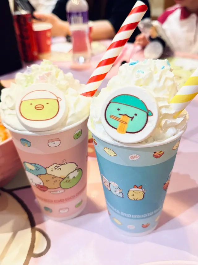 特製荔枝椰果梳打，特製青蘋果椰果梳打