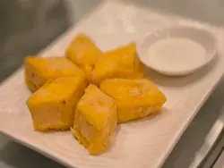 师傅整呢道功夫菜绝对交足功课，火候同技巧都睇到。味道唔可以话唔好，但系就无咩「食过返寻味」嘅感觉，个性平平，所以下次会试其他嘢。同餐厅无关，纯粹系呢道菜唔太合我口味。