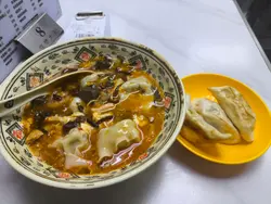酸辣湯雲呑+煎鍋貼