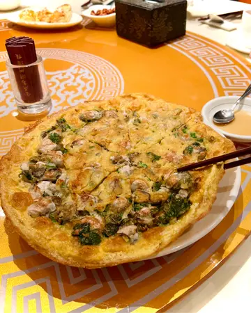 panfried  oyster  with  eggs