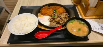 雞扒牛肉壽喜燒定食