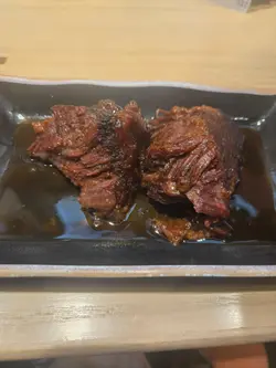 好像我哋中式炆腩,牛肉带筋位,有咬口又炆得入味