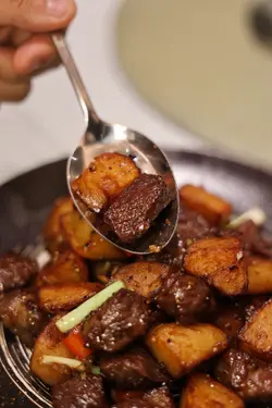 大大粒牛柳配蜜汁脆薯