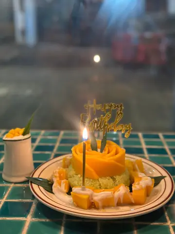 芒果糯米饭蛋糕