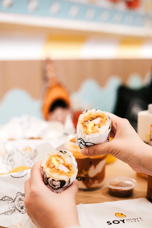 酸辣豬頸肉粢飯