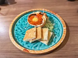 松叶蟹甲罗烧配多士