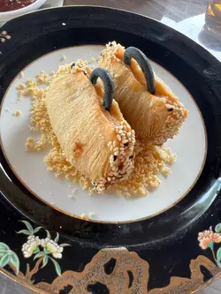 和牛手袋，外脆內軟，除咗賣相一流之外，入邊牛肉都好香，放咗一陣食都外脆內熱。