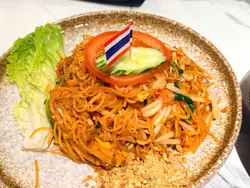 泰式蛋包鮮蝦金邊粉