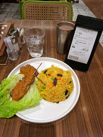 雞串好食 飯太乾