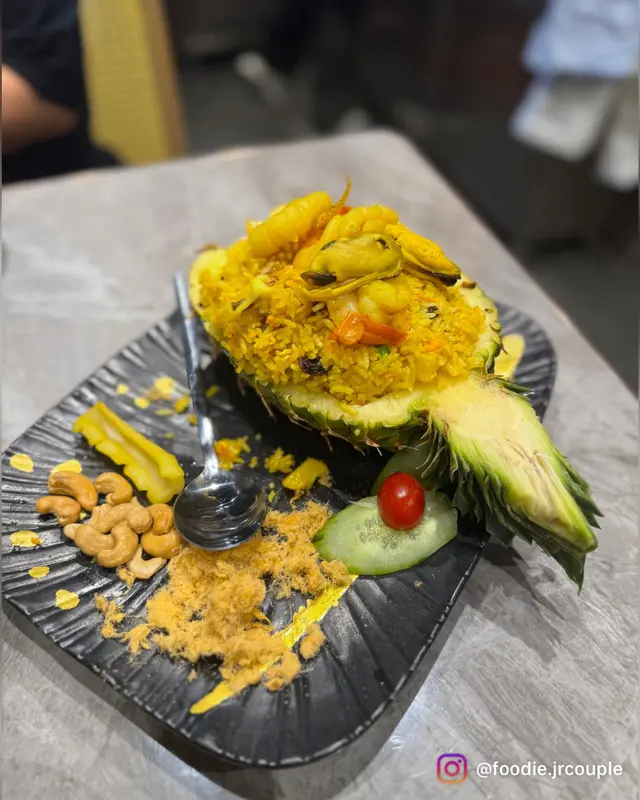 🍍原隻菠蘿海鮮炒飯