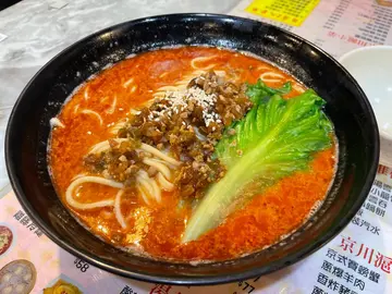 四川擔擔湯拉麵