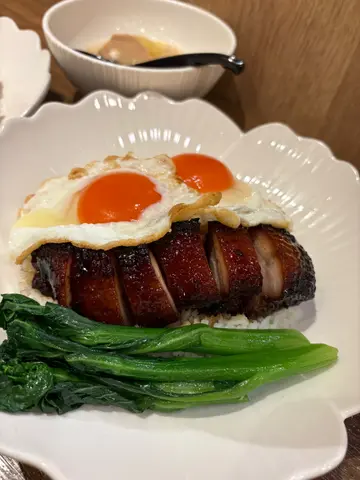 叉烧蛋饭！