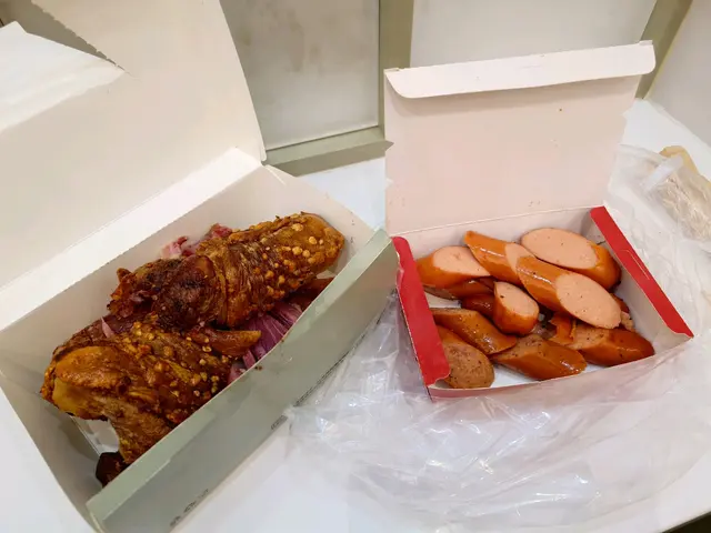 德國燒豬手一隻, 德國腸三條