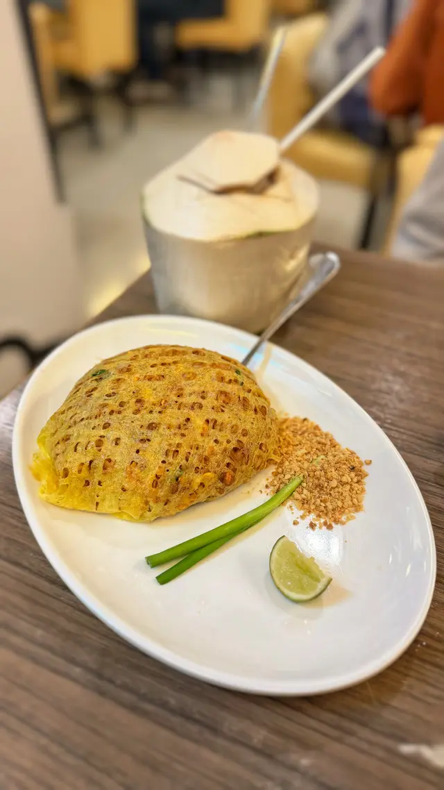 蛋包鮮蝦金邊粉