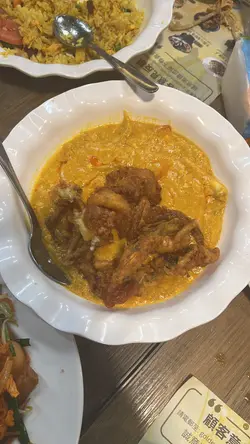咖哩軟殼蟹拼蒜蓉條