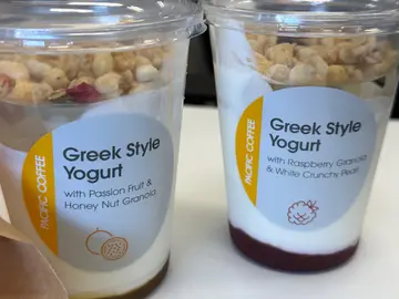 谷物希腊式乳酪