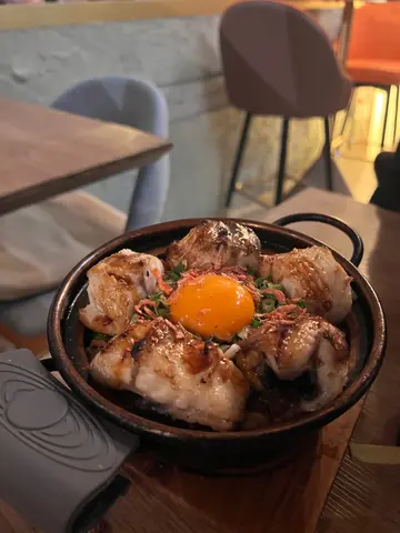 鹽燒白鱔煲仔飯