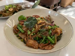 泰式豬肉炒闊河粉