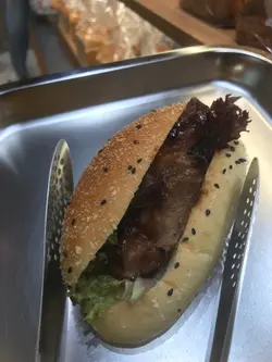 Grilled  chicken  bun