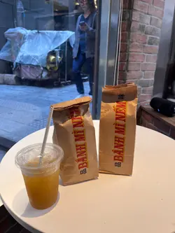 品味炆五花腩 BANH Mi THIT KHO DA GION 