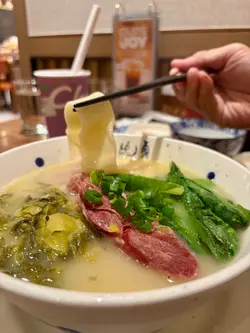 胡椒汤酸菜猪脚面