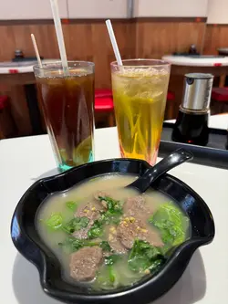 胡椒豬骨湯牛肉餅