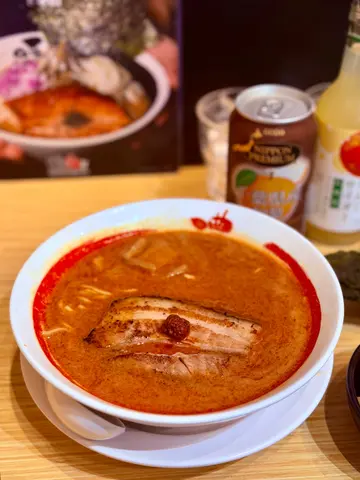 辛辣炙烧豚肉拉面