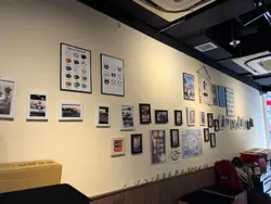 全间店都好多猫猫嘅装饰