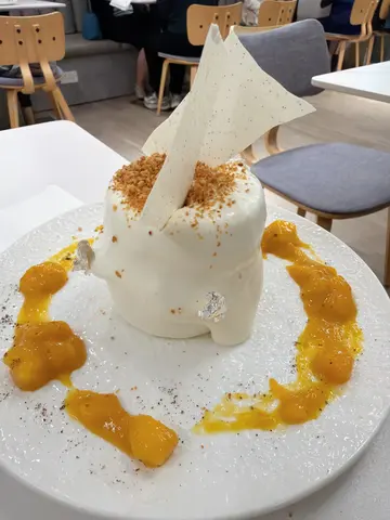 椰子奶盖芒果蛋白脆