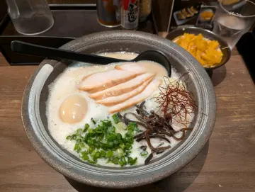 胡椒鸡白汤拉面