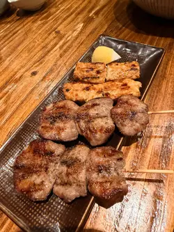 牛舌盐烧+免治鸡肉串