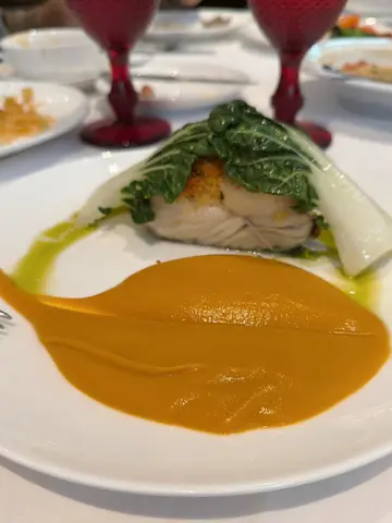 慢煮榄油马介休 粟米包蓉 牛油南瓜蓉