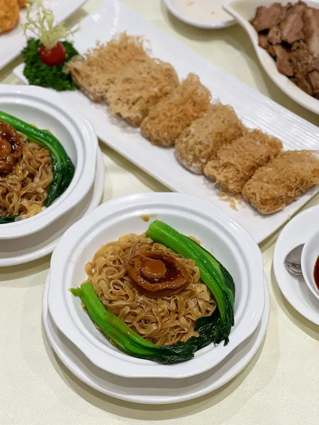 原隻滷水鮑魚撈麵