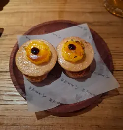 焦糖菠蘿鵝肝醬多士