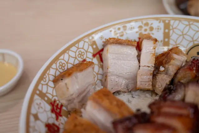 初戀叉燒  +  燒腩仔飯